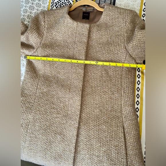 Seventy Tan Tweed Dressy Coat with Gold Metallic Thread, size 42 - Picture 7 of 11